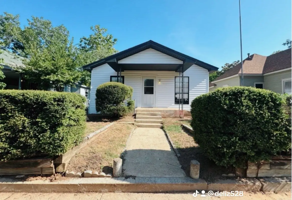 715 W Monterey Street, Denison, TX 75020 - Image #1