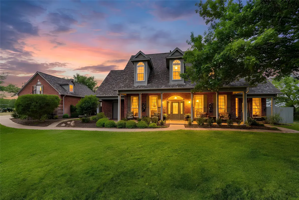 705 W Hill Drive, Aledo, TX 76008 - Image #1