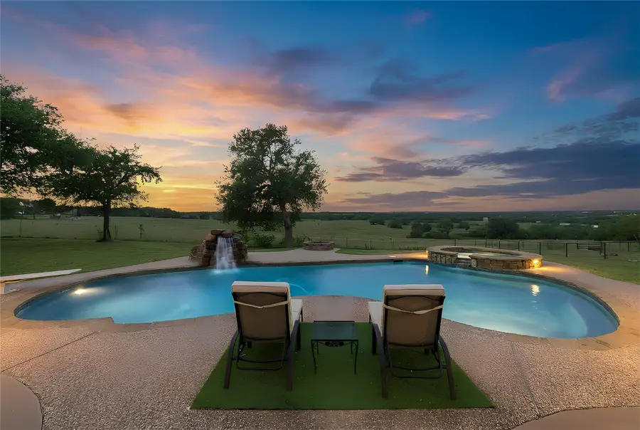 705 W Hill Drive, Aledo, TX 76008 - Image #2