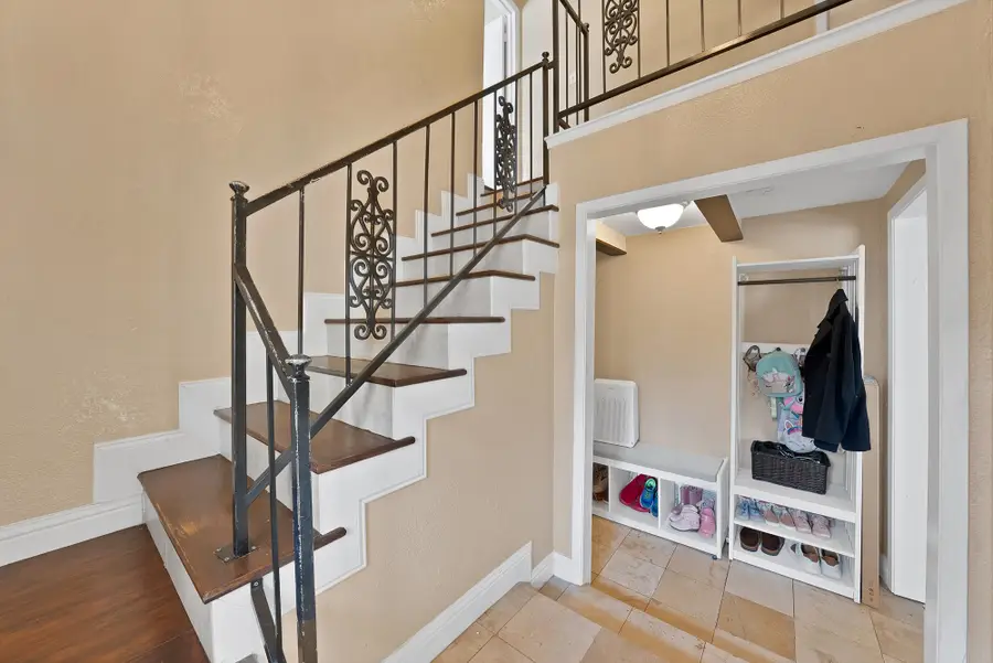 1818 Burr Oak Street, Arlington, TX 76012 - Image #3