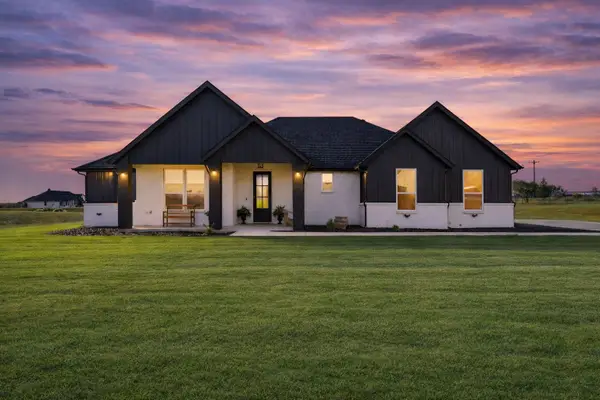 100 Buddy Court, Millsap, TX 76066