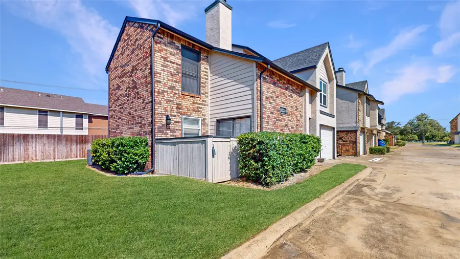 833 W Harwood Road #F, Hurst, TX 76054 - Image #2