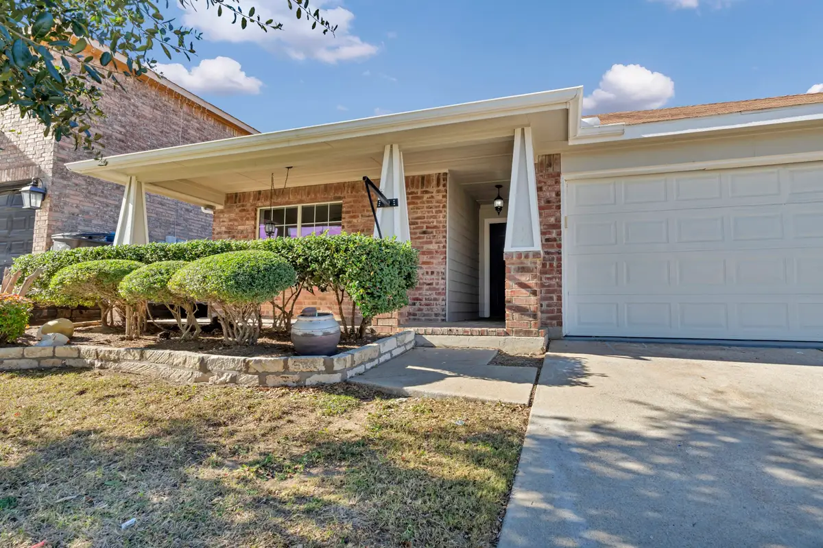 341 Windy Hill Lane, Fort Worth, TX 76108 - Image #1