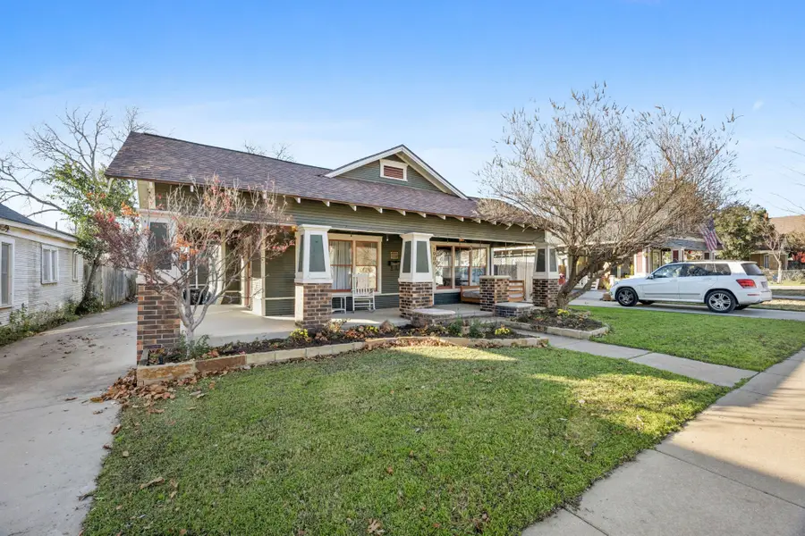 1906 S Henderson Street, Fort Worth, TX 76110 - Image #2