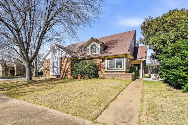 730 Bordeaux Drive, Euless, TX 76039