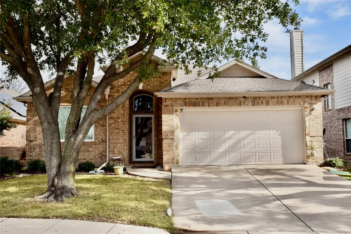 207 Sandpoint Drive, Mansfield, TX 76063 - Image #1