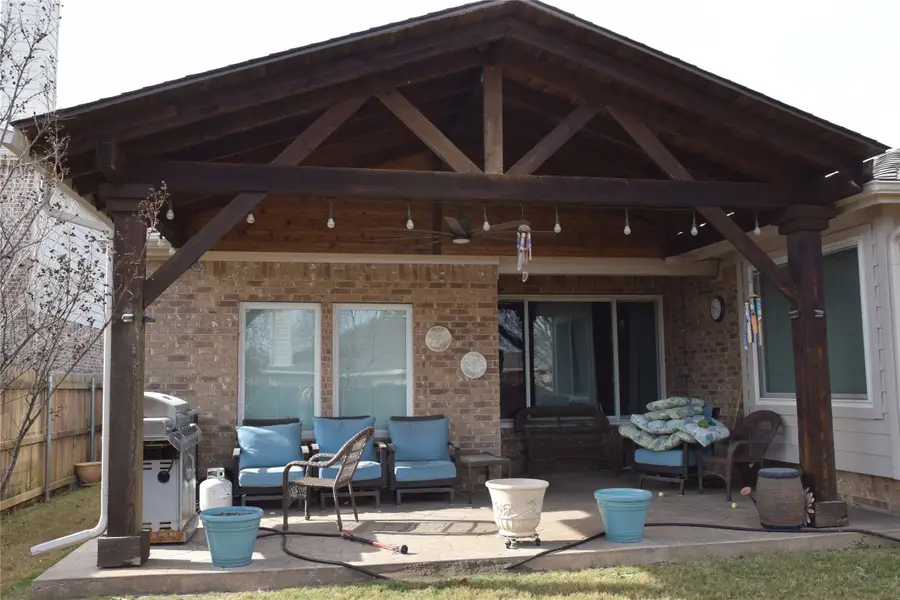 207 Sandpoint Drive, Mansfield, TX 76063 - Image #2