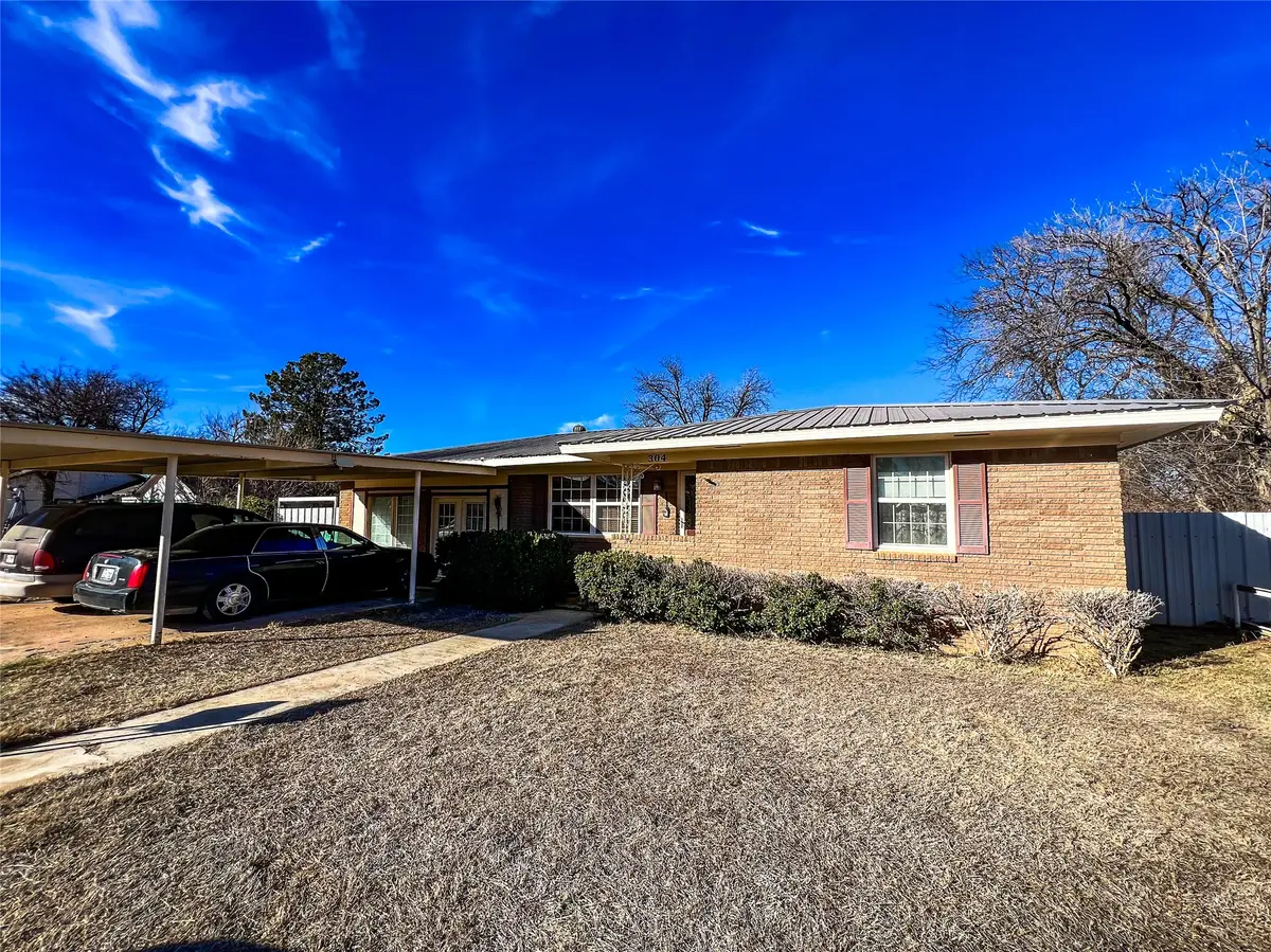 304 SE 2nd Street, Knox City, TX 79529 - Image #1