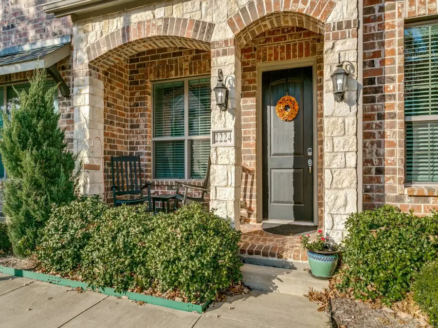 2224 Pinnacle Lane, Flower Mound, TX 75028 - Image #2