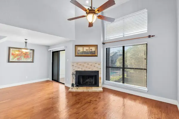 5840 Spring Valley Road #912, Dallas, TX 75254