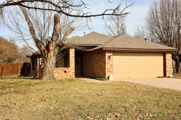 2901 Anysa Lane, Denton, TX 76209