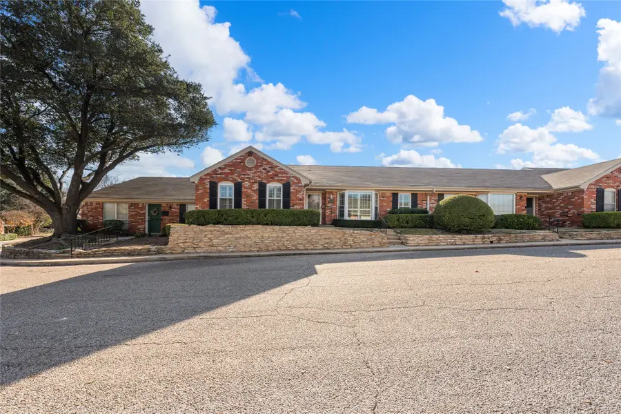 5236 Lake Shore Drive #3, Waco, TX 76710 - Image #2