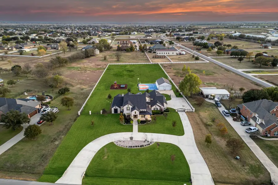 2025 Greenway Crossing Drive, Haslet, TX 76052 - Image #2