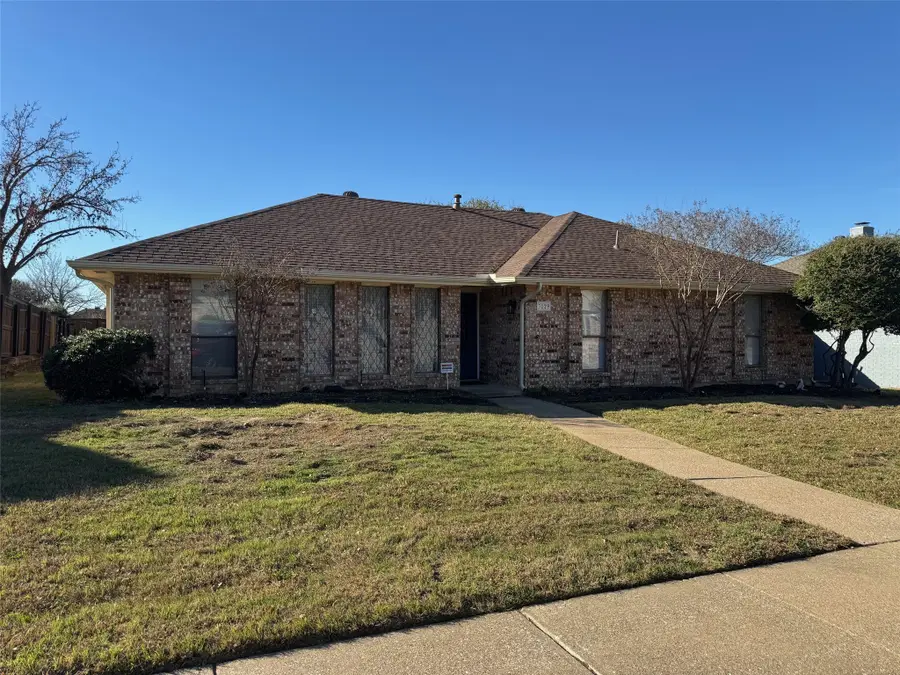 3129 Regency, Carrollton, TX 75007 - Image #2