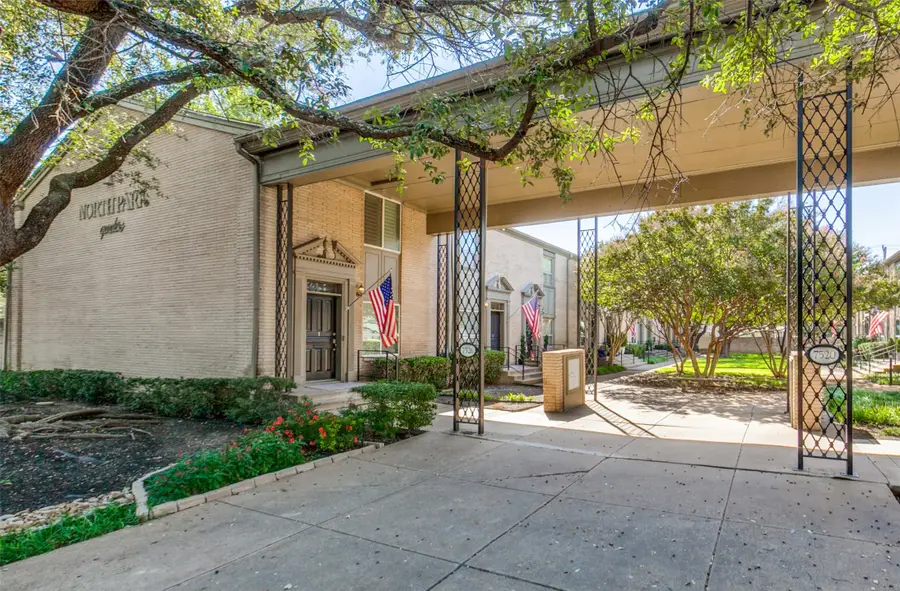 7526 W Northwest Highway #2, Dallas, TX 75225 - Image #2