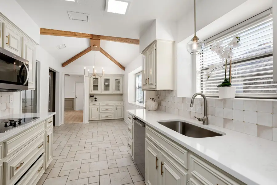 2109 Nob Hill, Carrollton, TX 75006 - Image #3