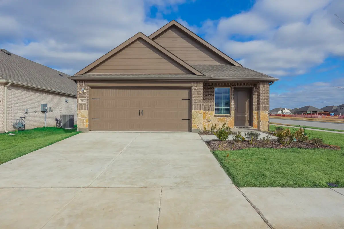709 Chipper Trail, Lavon, TX 75166 - Image #1