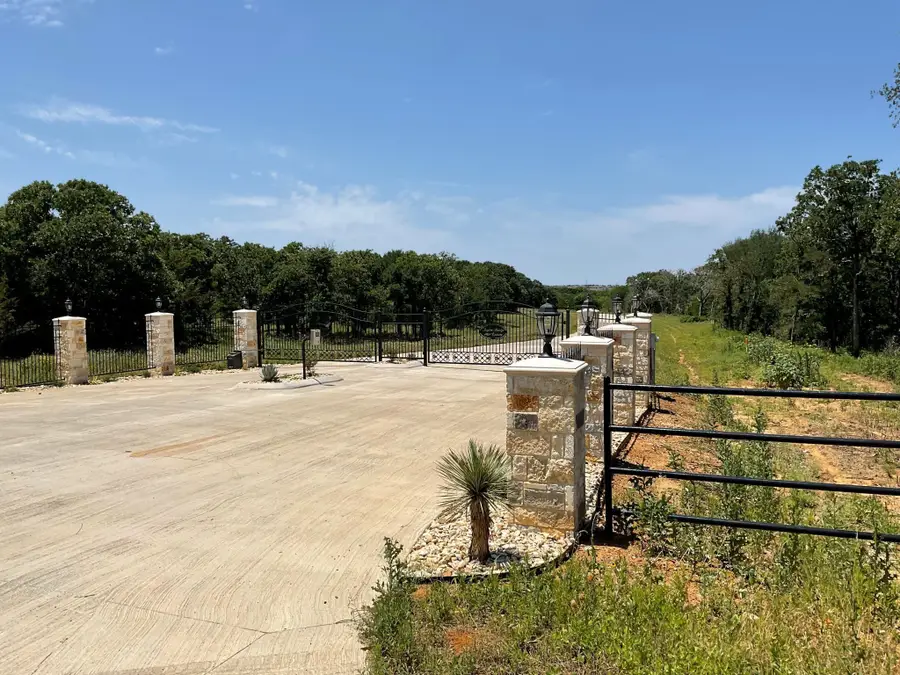 1657 Private Access 60200, Burleson, TX 76028 - Image #2