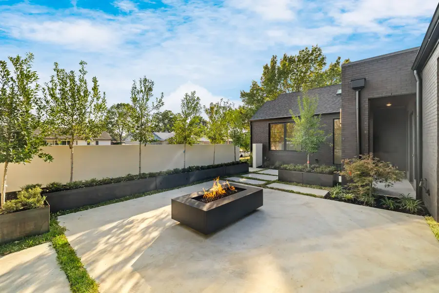 3373 Dorado Beach Drive, Farmers Branch, TX 75234 - Image #3