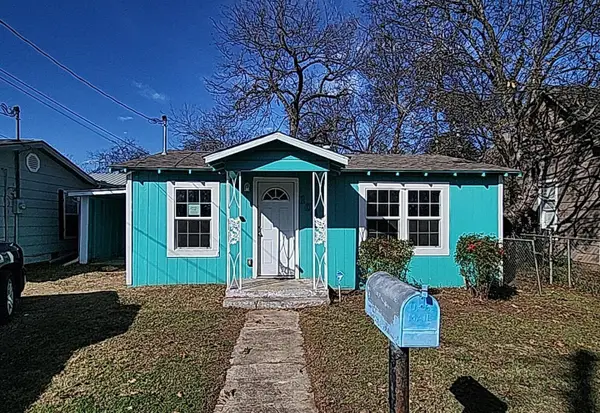 108 Monroe Street, Cleburne, TX 76033