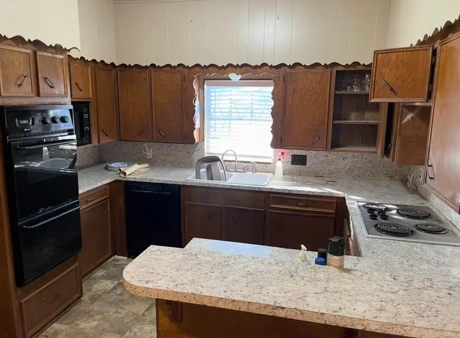 1202 Tyler, Thornton, TX 76687 - #2