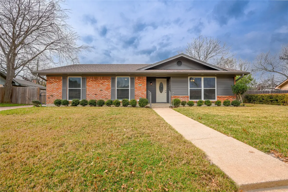5825 Stratford Drive, Waco, TX 76710 - Image #1