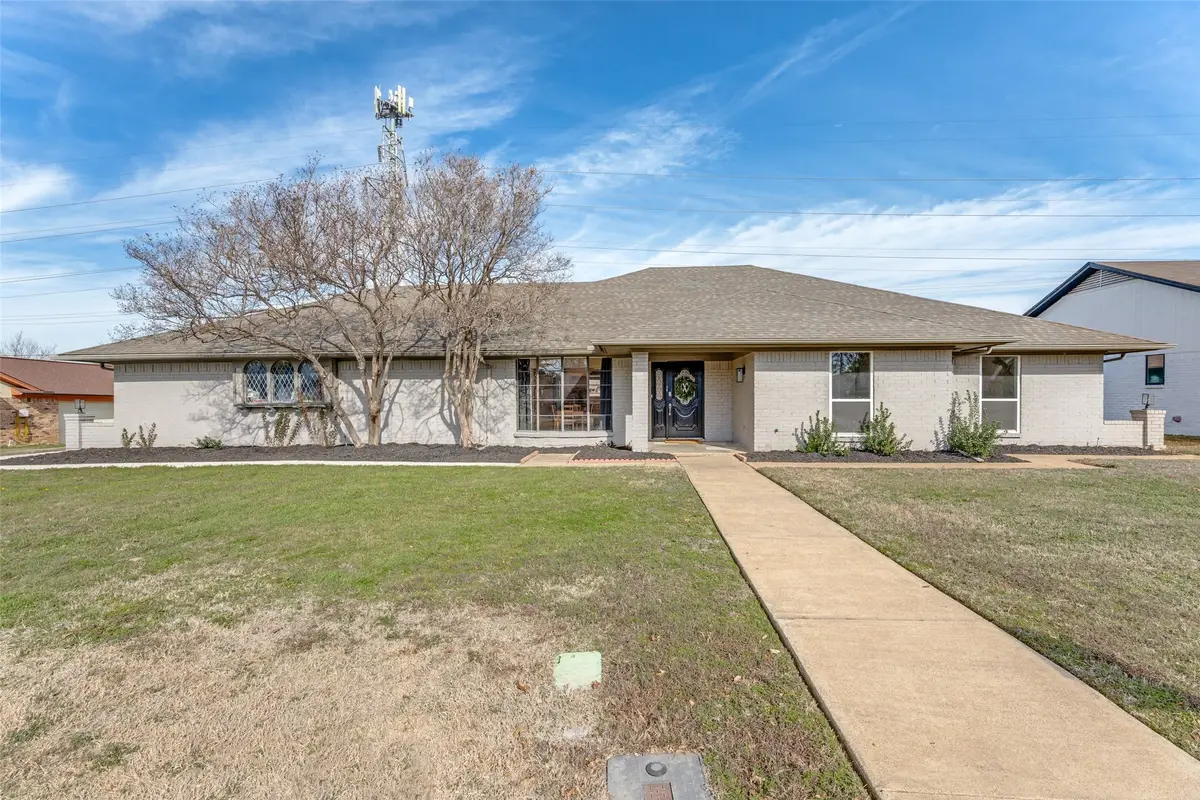 6525 Briley Drive, North Richland Hills, TX 76180 - Image #1