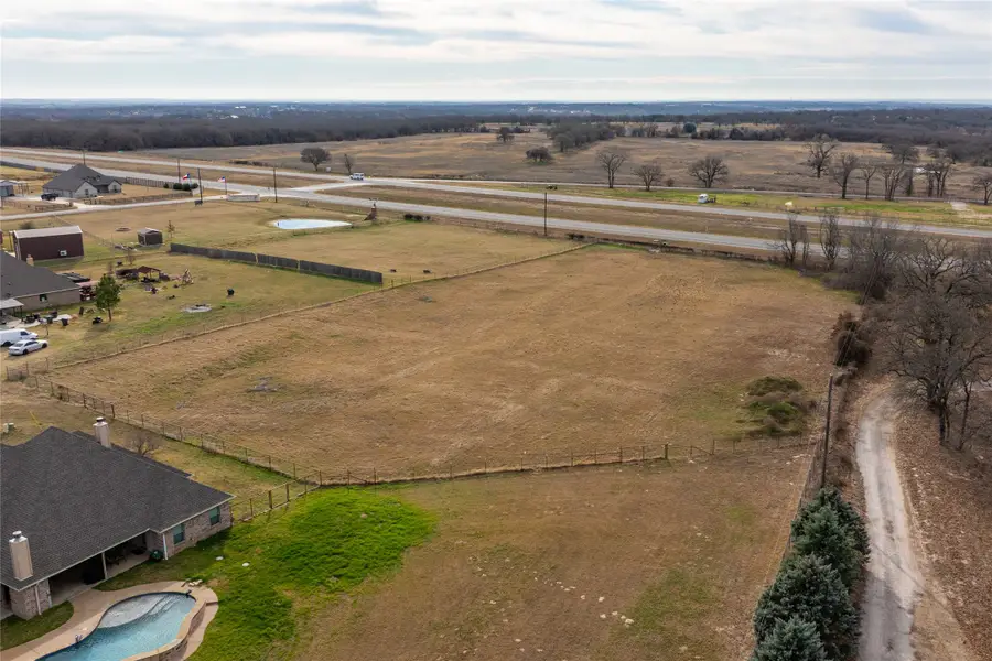 112 Bruce Crandall Court, Weatherford, TX 76088 - Image #3