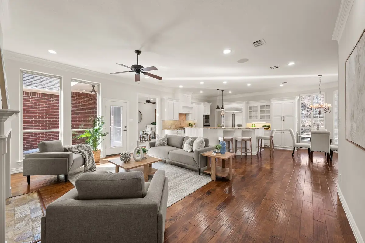 2709 Mesquite Lane, Grapevine, TX 76051 - Image #1