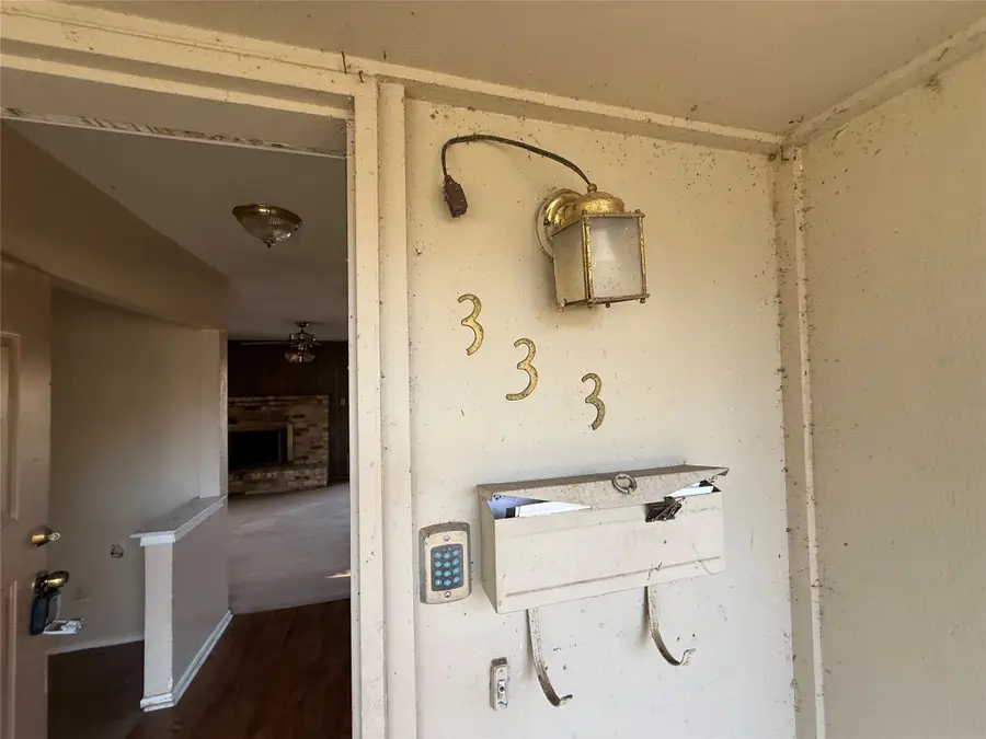 333 Fieldside Drive, Garland, TX 75043 - Image #3