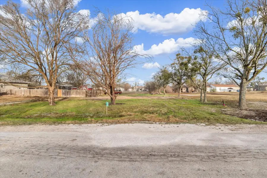 605 E Adams Street, Itasca, TX 76055 - Image #2