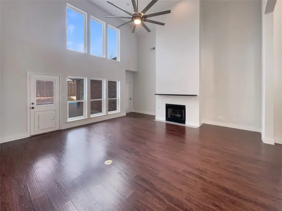 135 Sherwood Drive, Murphy, TX 75094 - Image #3