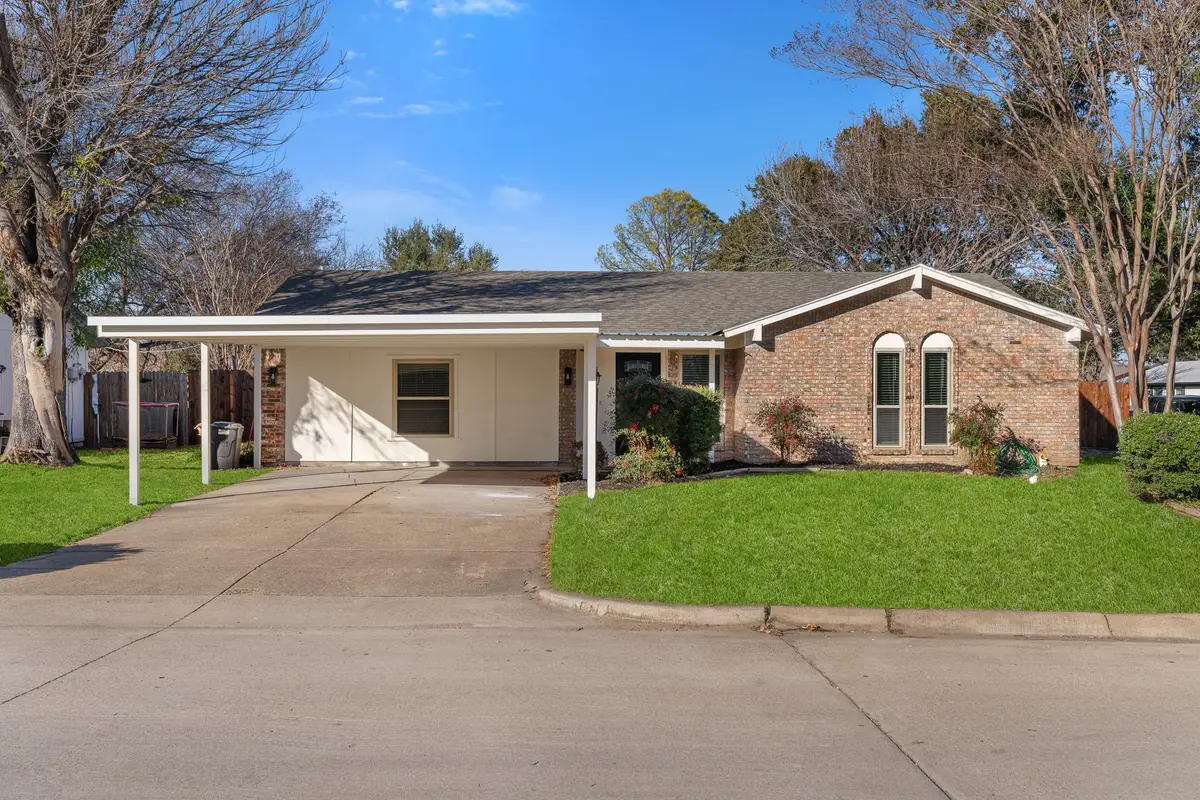 1514 Bogarte Drive, Grand Prairie, TX 75051 - Image #1