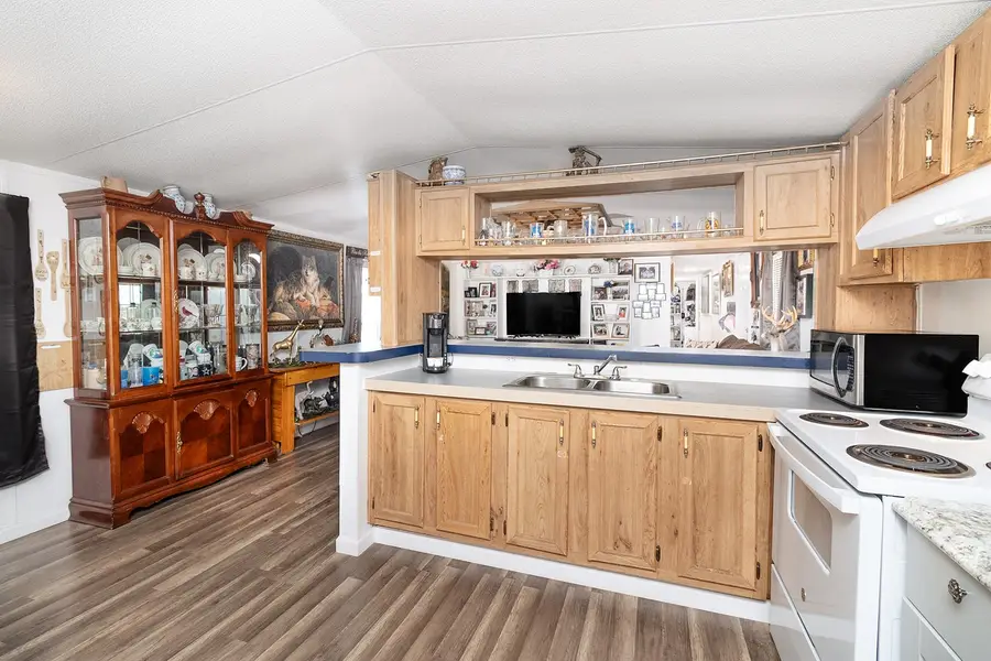 305 S Brown Street, Richland Springs, TX 76871 - #3