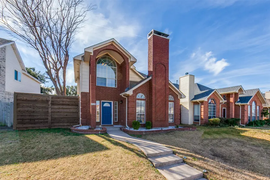 2120 Arbor Creek Drive, Carrollton, TX 75010 - Image #2