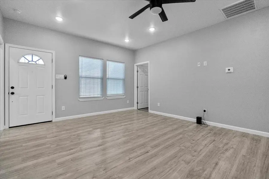 3512 Hamilton Avenue, Dallas, TX 75210 - Image #2