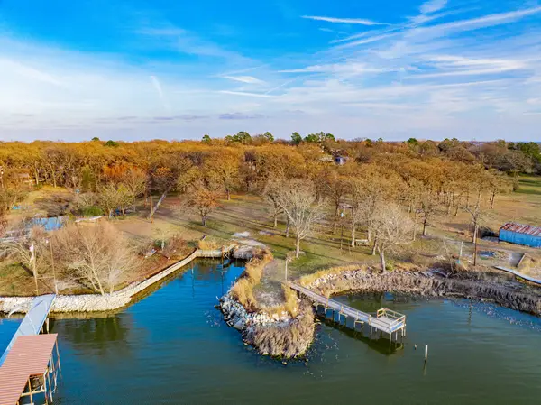 674 Briggs Boulevard, East Tawakoni, TX 75472