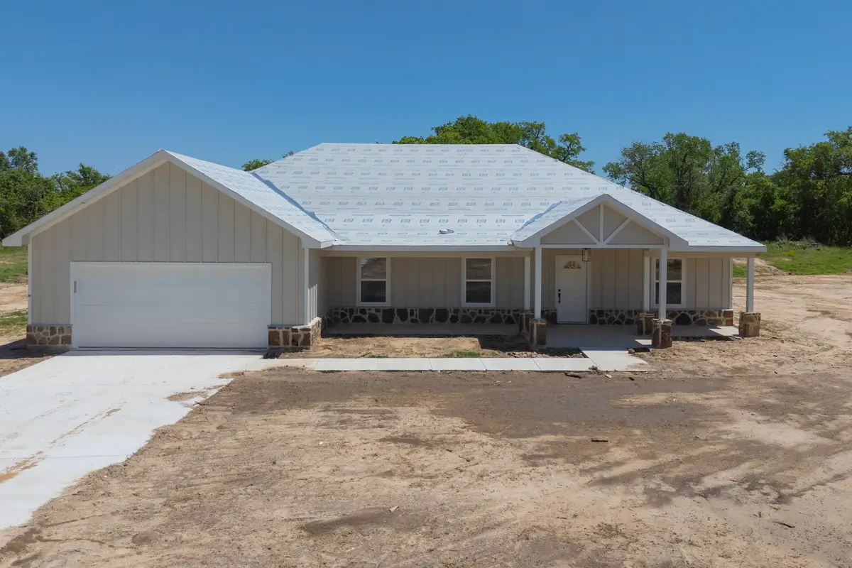 181 Smyrna Road, Sunset, TX 76270 - Image #1