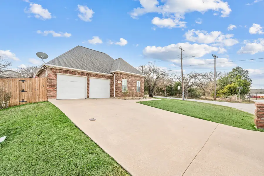201 Pioneer Drive #A, Keene, TX 76059 - Image #2