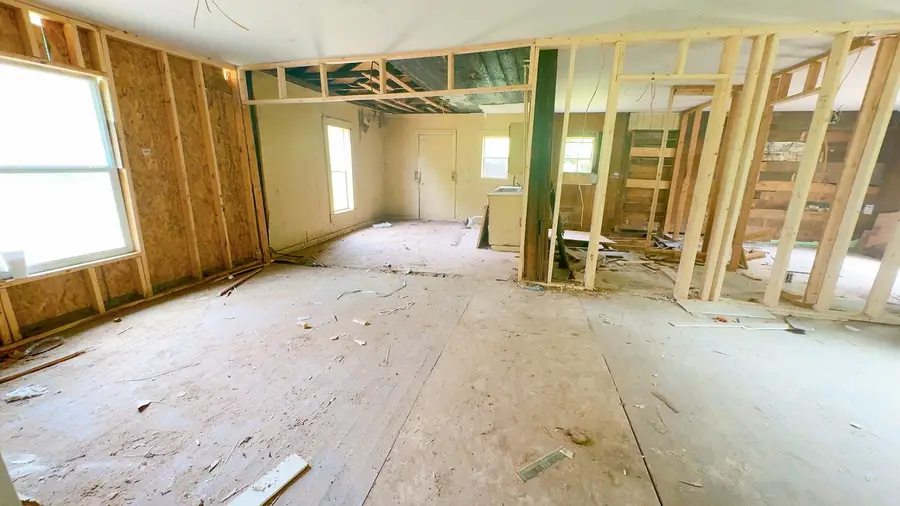 380 3rd Street Ne, Paris, TX 75460 - #2