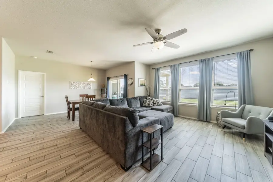 1628 Hinckley Avenue, Providence Village, TX 76227 - Image #2