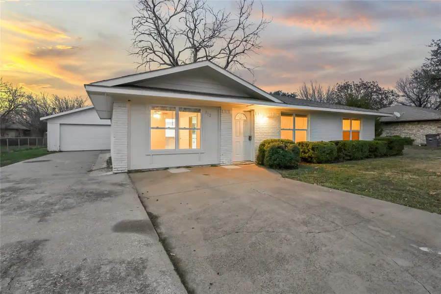 312 Bonnie View Drive, Princeton, TX 75407 - Image #2