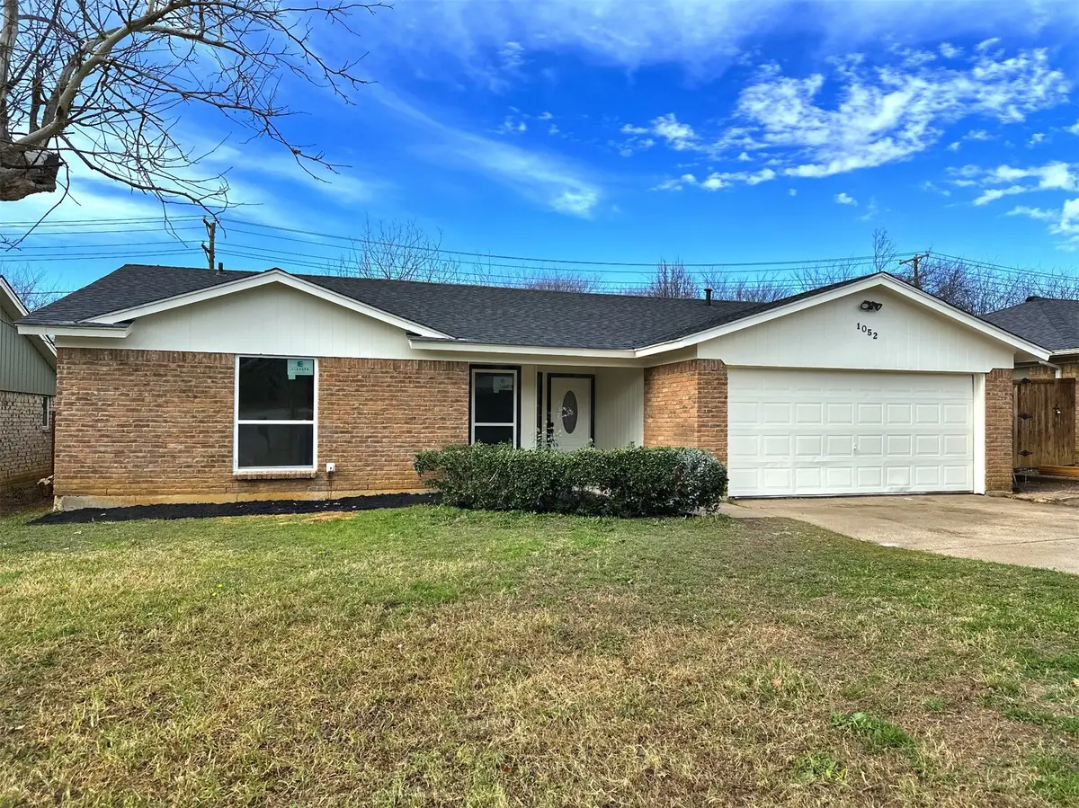 1052 Fox River Lane, Fort Worth, TX 76120 - Image #1