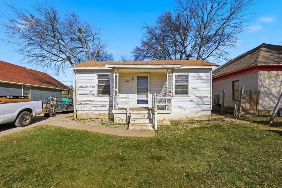 953 E Lowden Street, Fort Worth, TX 76104 - Image #2