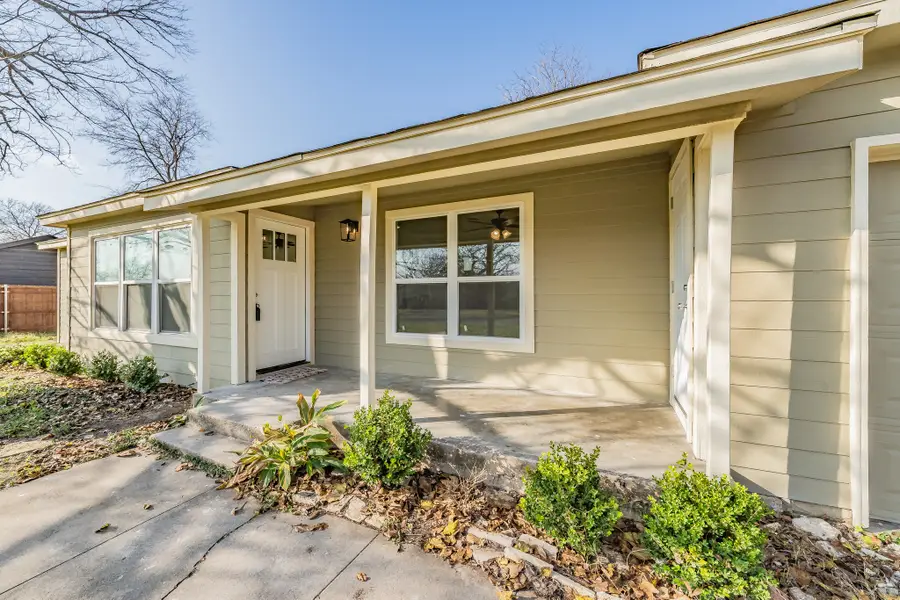 3713 Cheryl Street, Haltom City, TX 76117 - #3