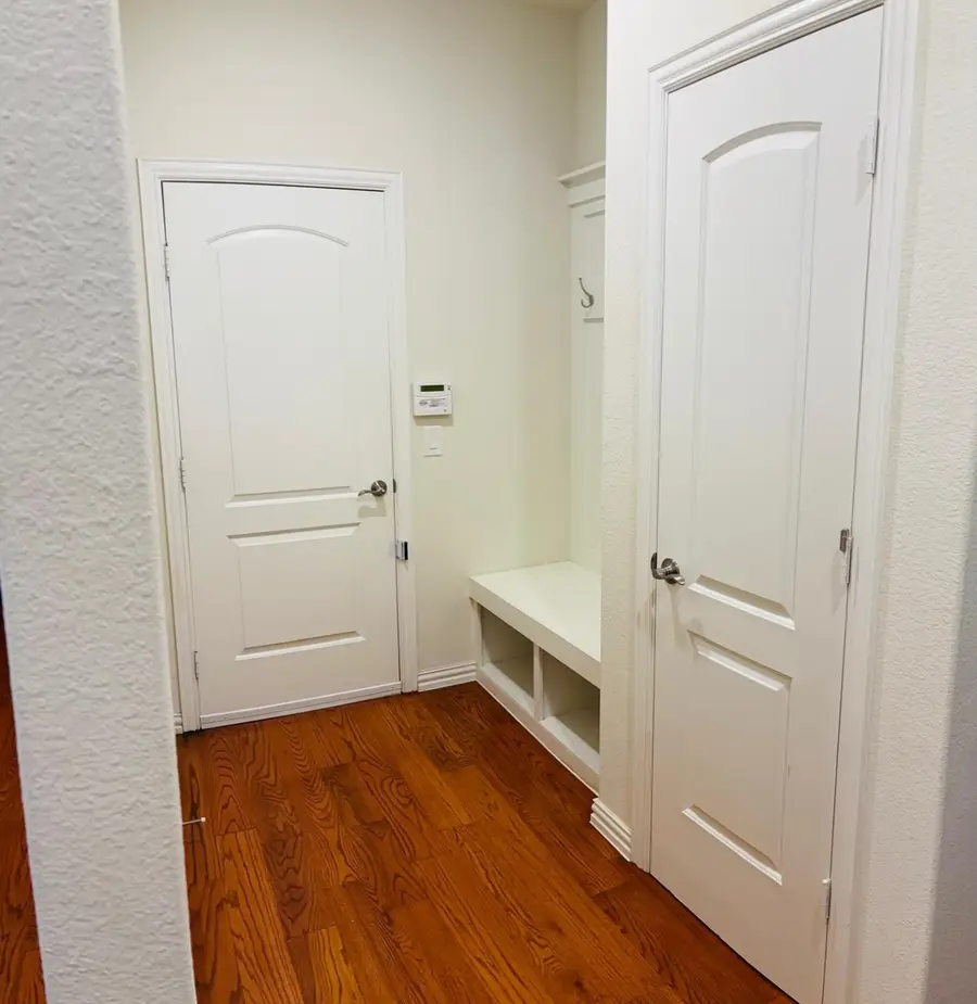 105 Hanover Trail, Lewisville, TX 75067 - Image #2