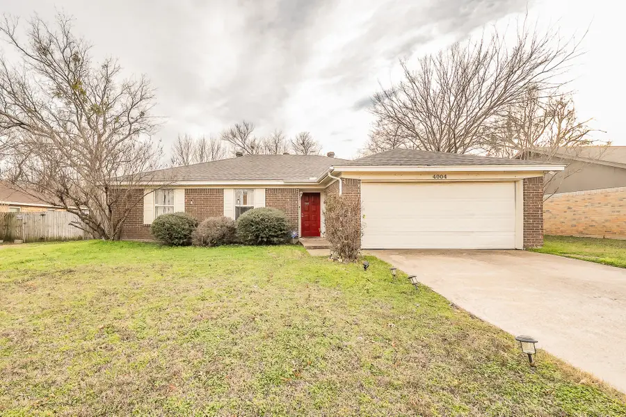 4004 Cypress Springs Drive, Arlington, TX 76001 - Image #2