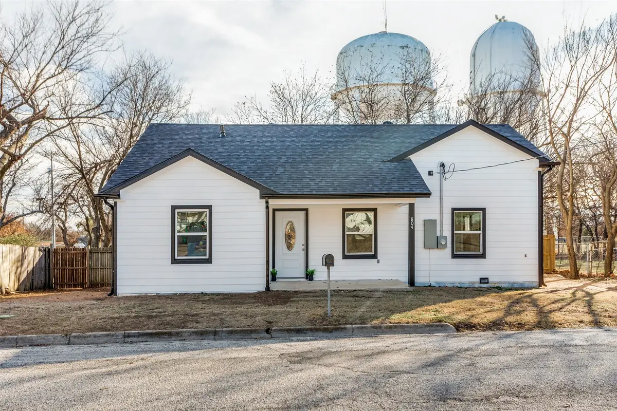 804 Lively Street, Bowie, TX 76230 - Image #1