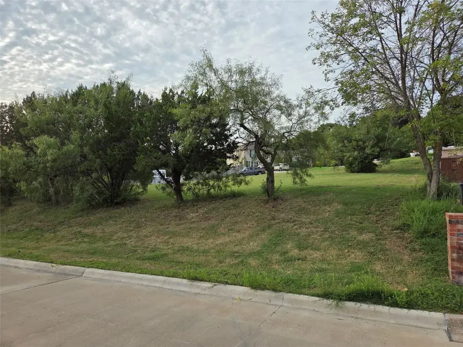 1400 White River Drive, Woodway, TX 76712 - #2