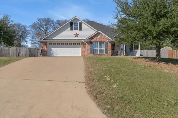 16091 Hickory Hills Drive, Lindale, TX 75771